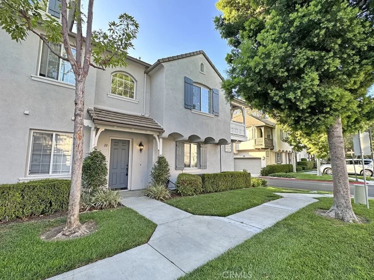 20 Leucadia photo 1