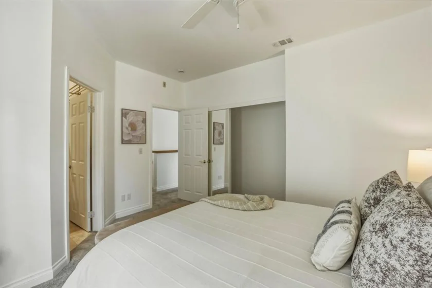 3964 Richmond photo 31