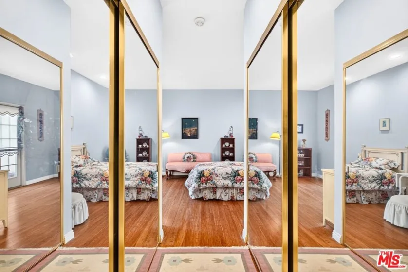 1741 Colby Avenue #203 photo 32