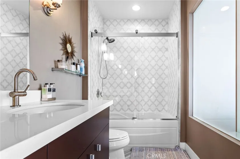 1100 Wilshire #2702 photo 12