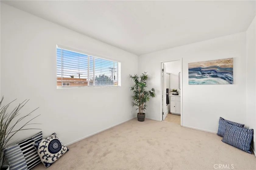 4902 Pearce photo 23