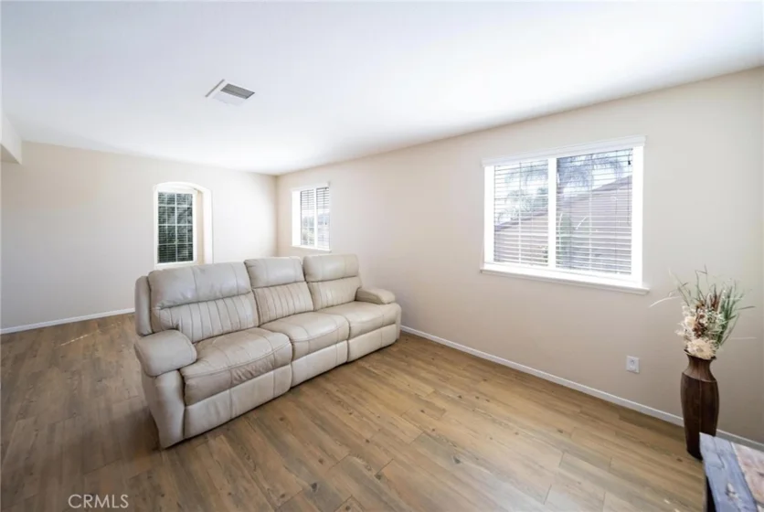 36673 Lynwood photo 19
