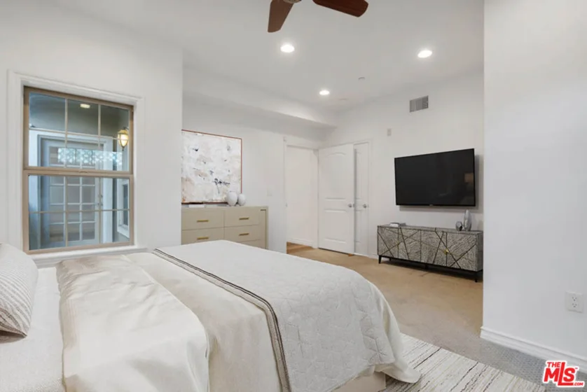 423 Arnaz Drive #102 photo 8