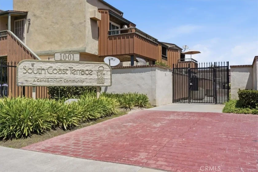 131 W Stevens #131 photo 2