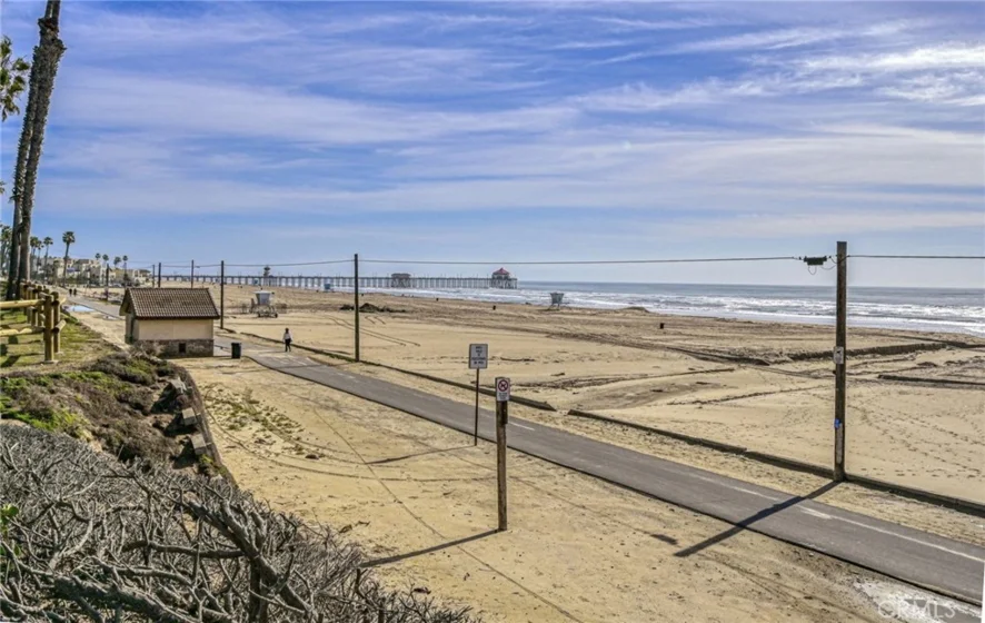 1400 Pacific Coast Hwy #103 photo 60