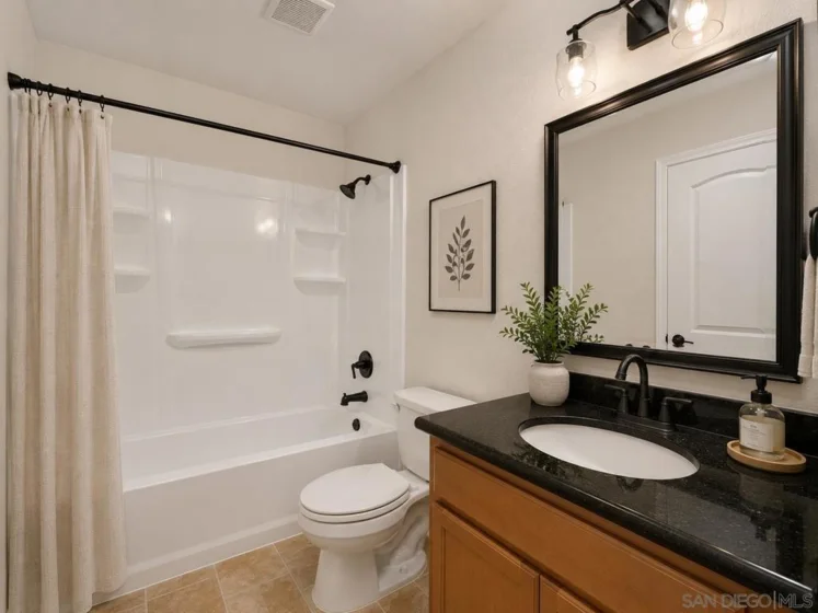 526 Calle Montecito #140 photo 7