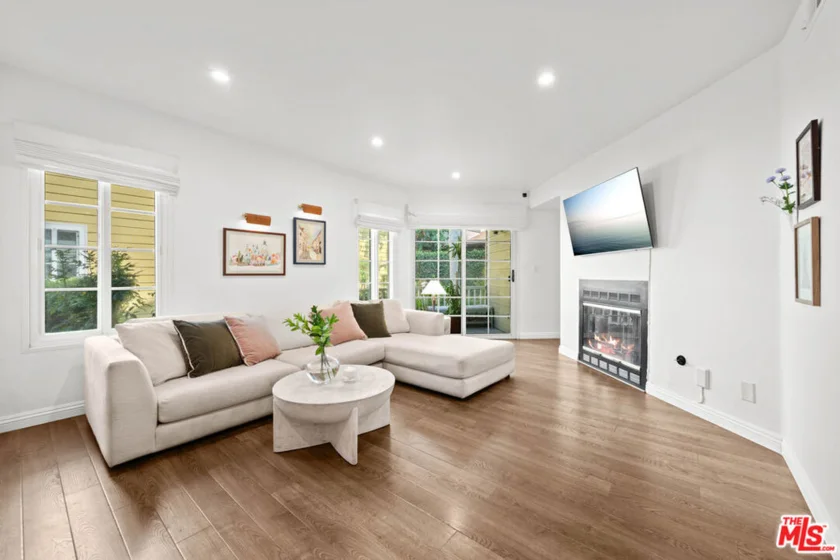 6626 Clybourn Avenue #149 photo 1