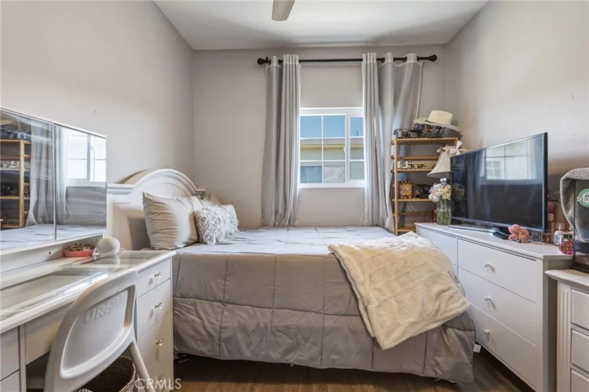 8927 Cedros #14 photo 15