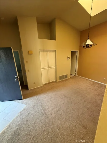 5050 Canyon Crest photo 19