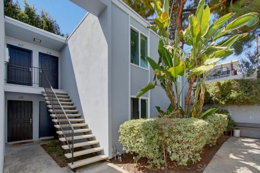 4750 Noyes #218 photo 37