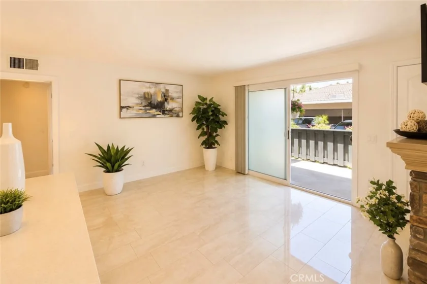 2827 S Fairview Street #G photo 6