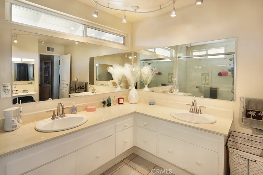 700 E Taft #22 photo 24