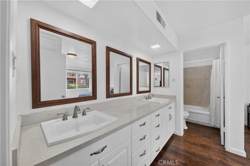400 N Acacia Avenue #B17 photo 16