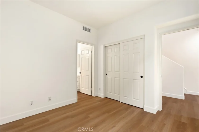 355 Flyers Lane photo 2