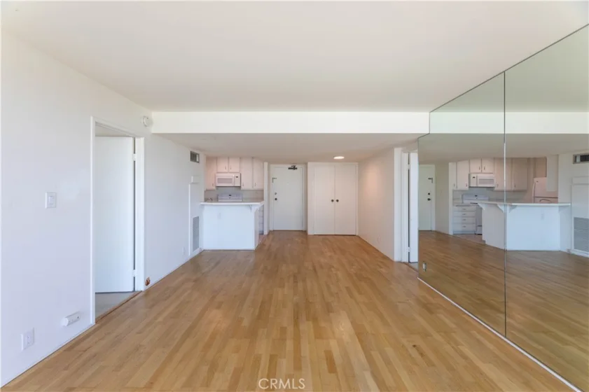 1750 E Ocean #501 photo 16