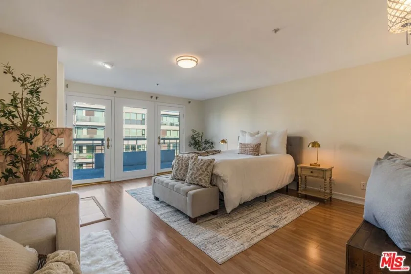 1645 Malcolm Avenue #302 photo 17