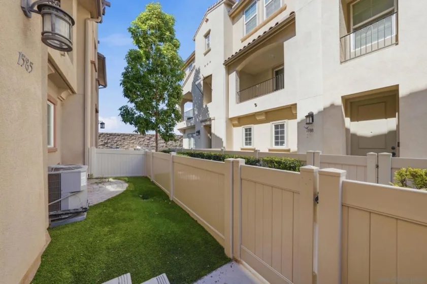 1585 San Alfonso photo 25