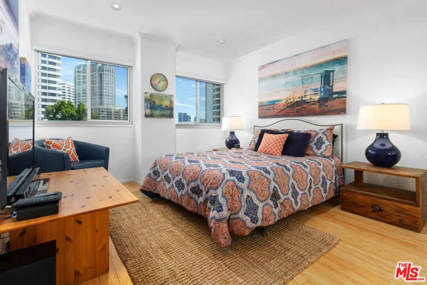 10701 Wilshire Boulevard #503 photo 12