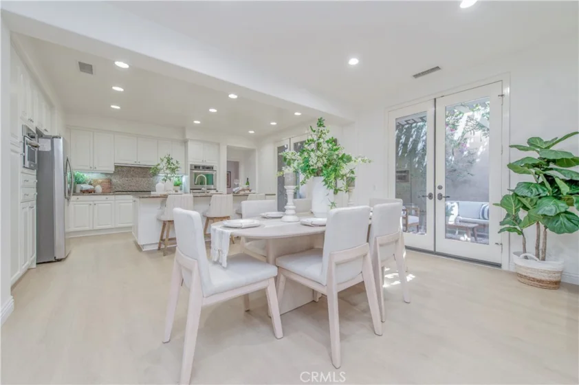 83 Twin Gables photo 9