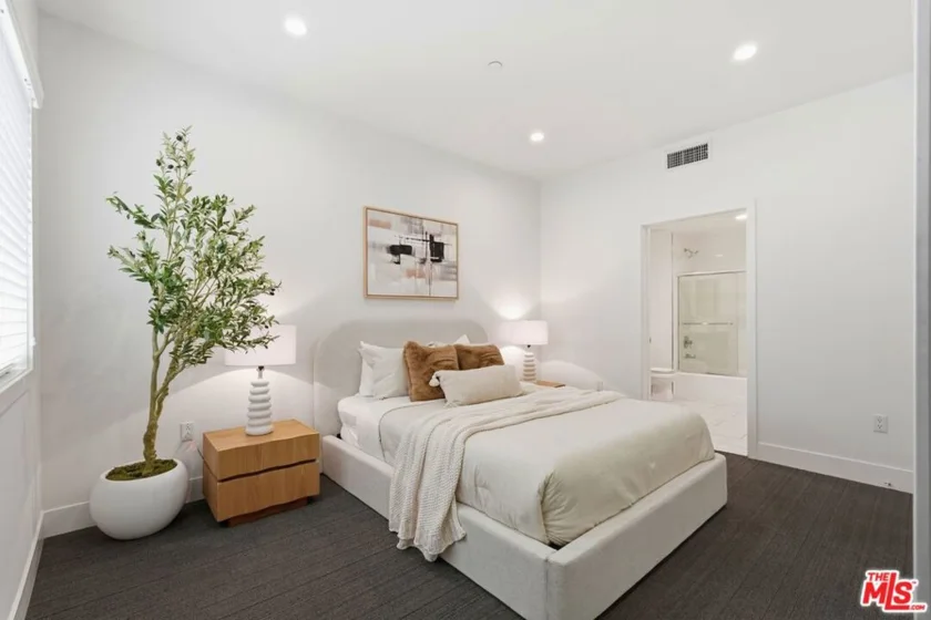 1700 Sawtelle Boulevard #219 photo 10