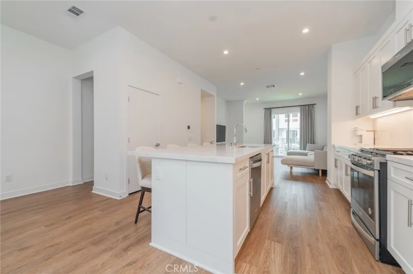 1314 W Bushell Street photo 9