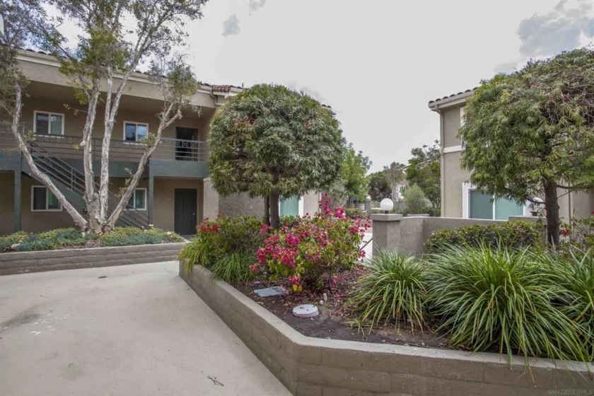 7545 Charmant #1516 photo 23