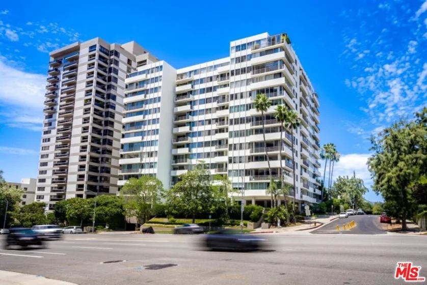 10433 Wilshire Boulevard #405 photo 37