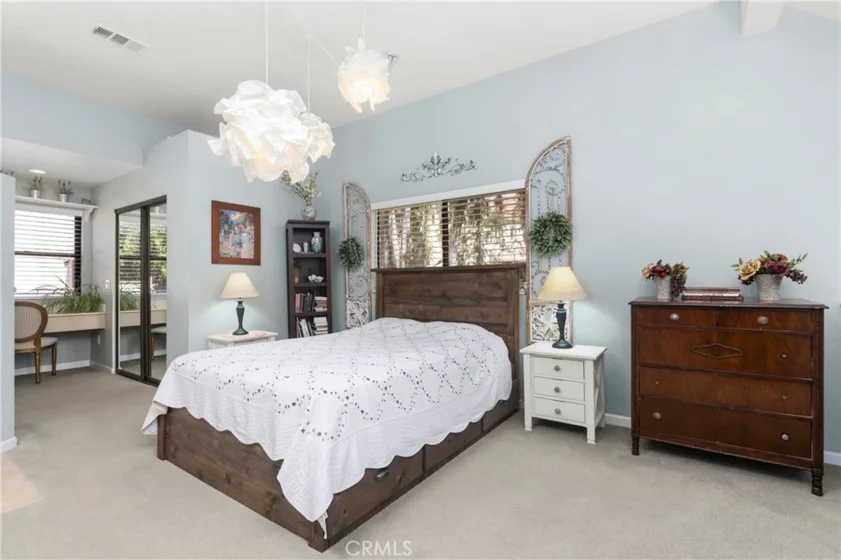137 Pearl photo 15