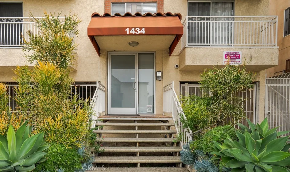 1434 S Point View Street #103 photo 11