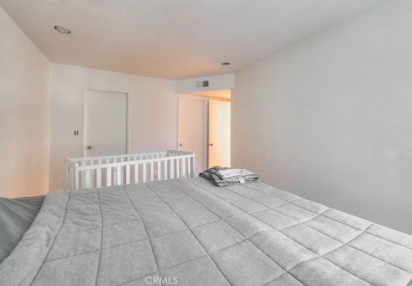 5700 Etiwanda #212 photo 13