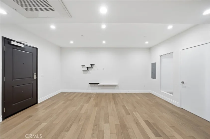 2939 Leeward Avenue #311 photo 9