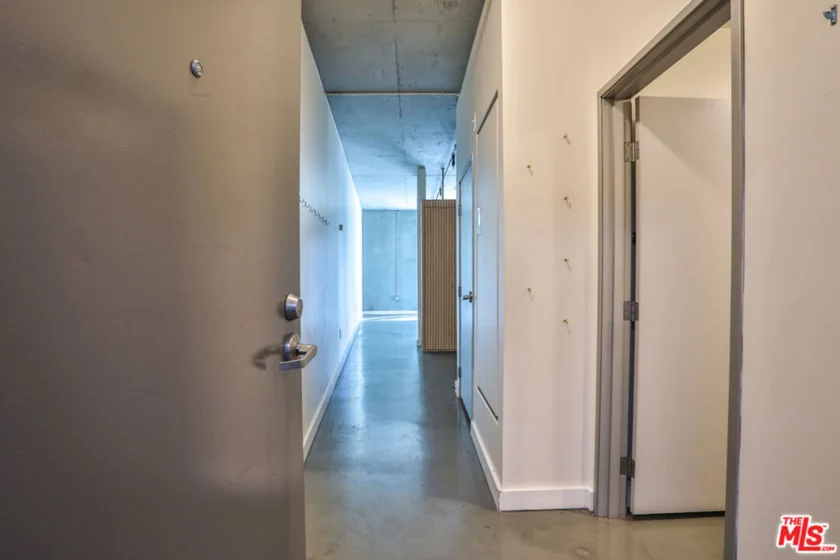 645 W 9th Street #201 photo 31