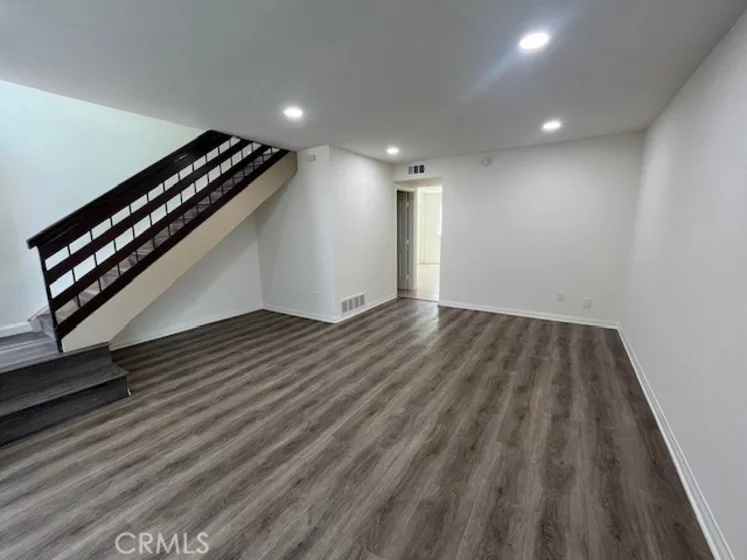 45 Golden Glen Street #75 photo 4