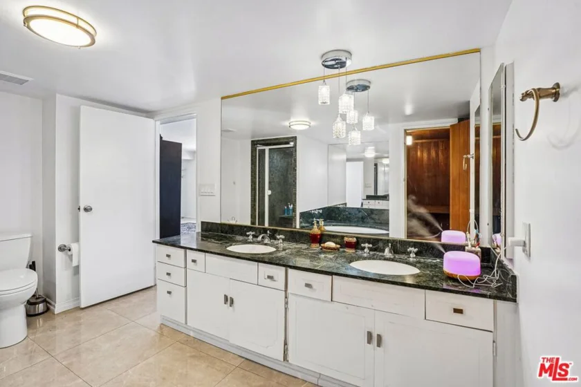 325 N Oakhurst Drive #PH2 photo 43