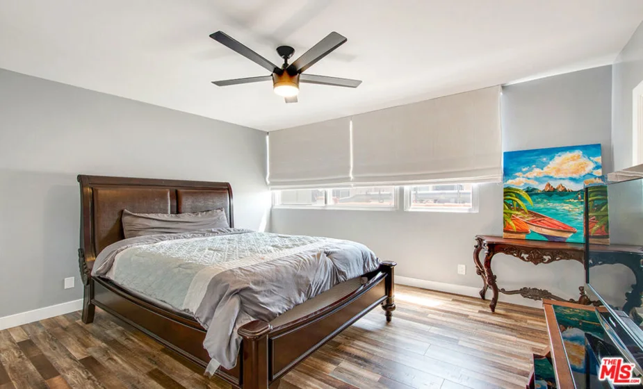 141 W Hillcrest Boulevard #2 photo 8