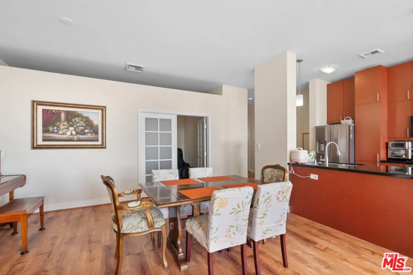 3810 Wilshire Boulevard #712 photo 10