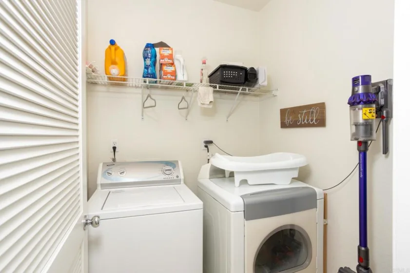 425 S Meadowbrook Drive #123 photo 10