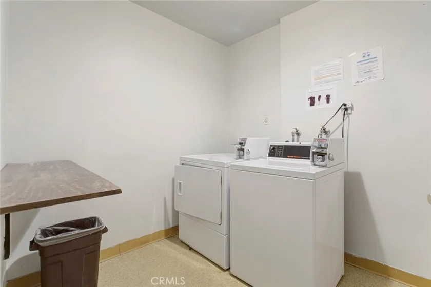 5411 Tyrone Avenue #203 photo 36