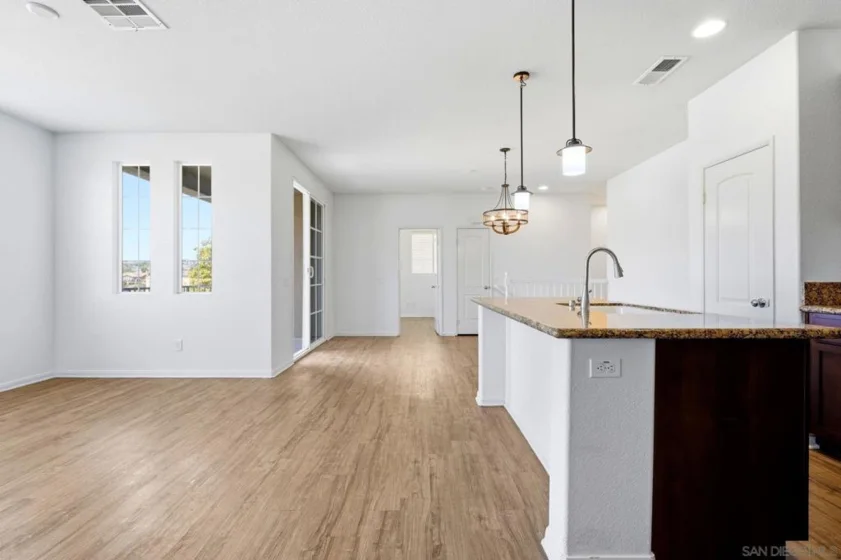 1541 El Prado Street #1 photo 26