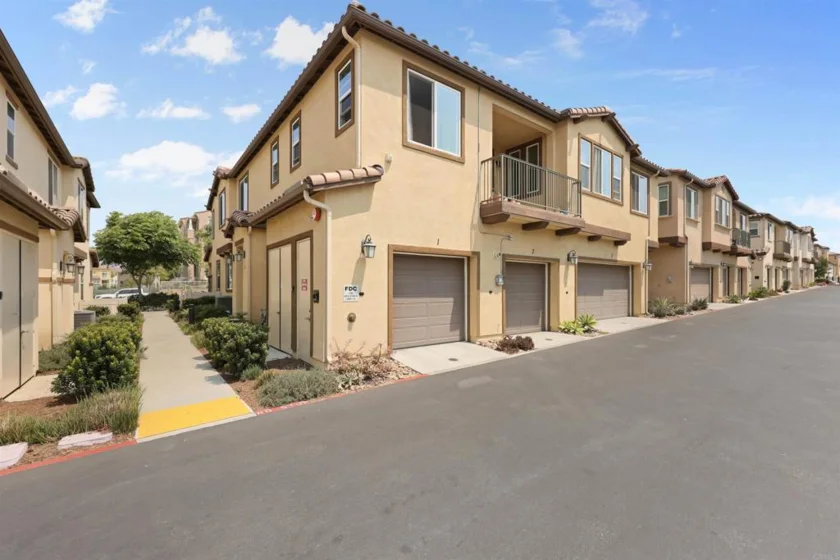 1282 Santa Victoria Road #1 photo 2