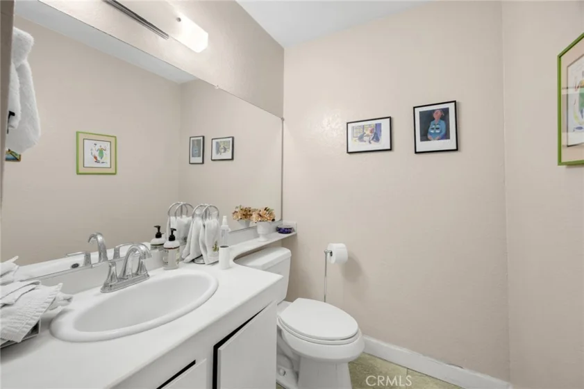 1402 Vista Grande photo 13