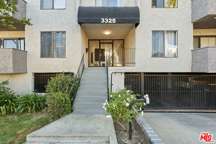 3325 Bagley Avenue #107 photo 19