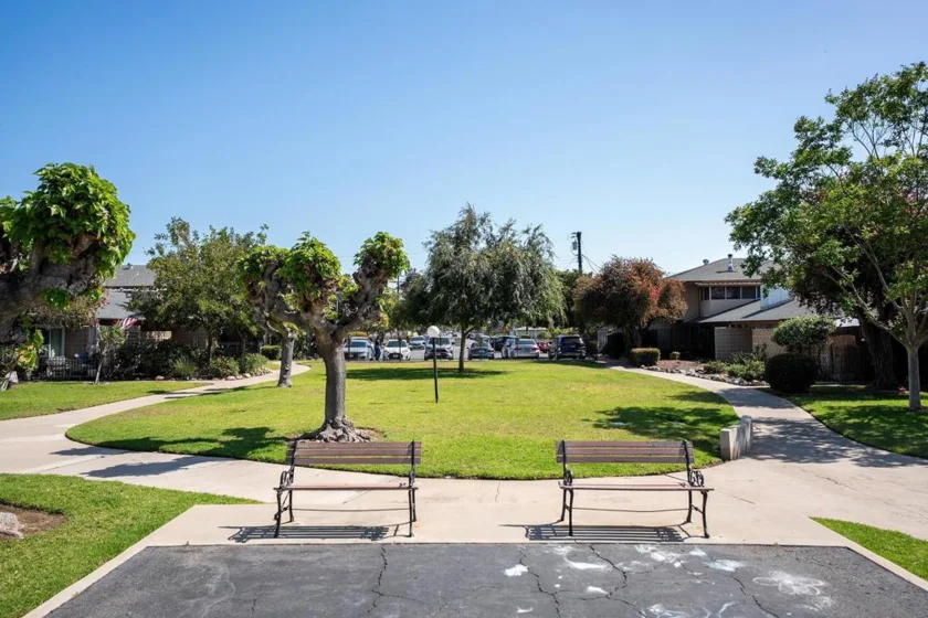 513 Shady Lane #B photo 46