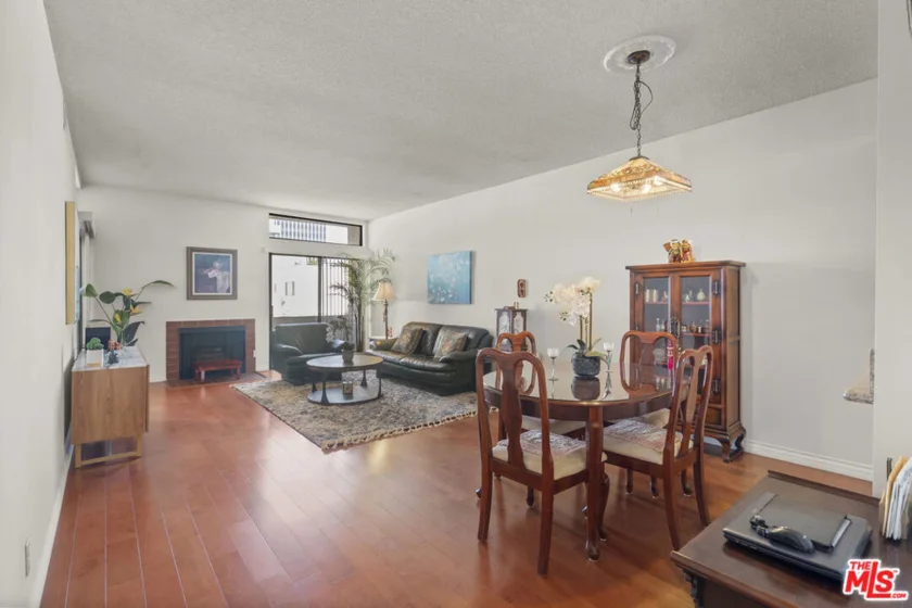 729 S Hobart Boulevard #40 photo 2