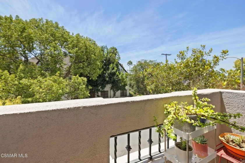 1410 N Curson Avenue #202 photo 10