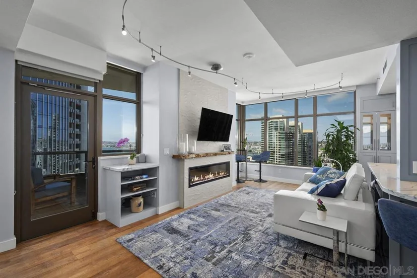 700 W E Street #2903 photo 63