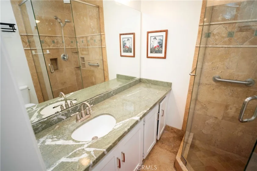 4773 Lamont photo 6