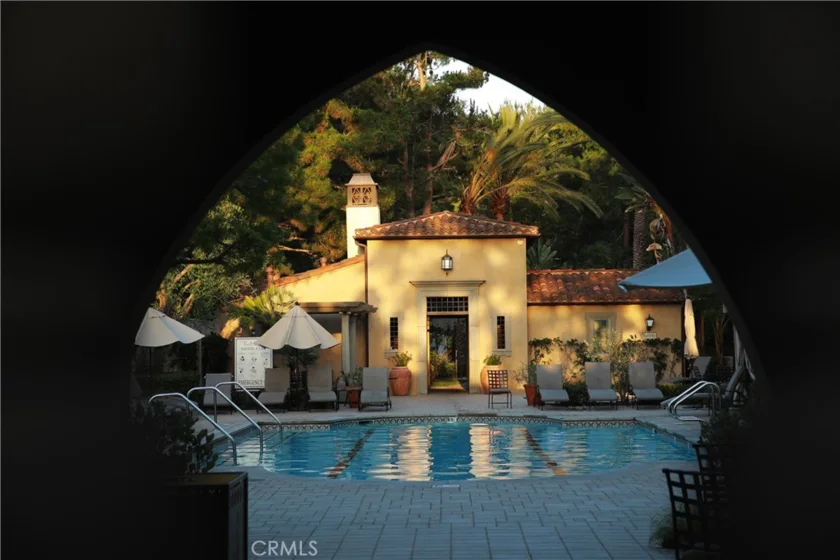 77 Canyoncrest photo 47