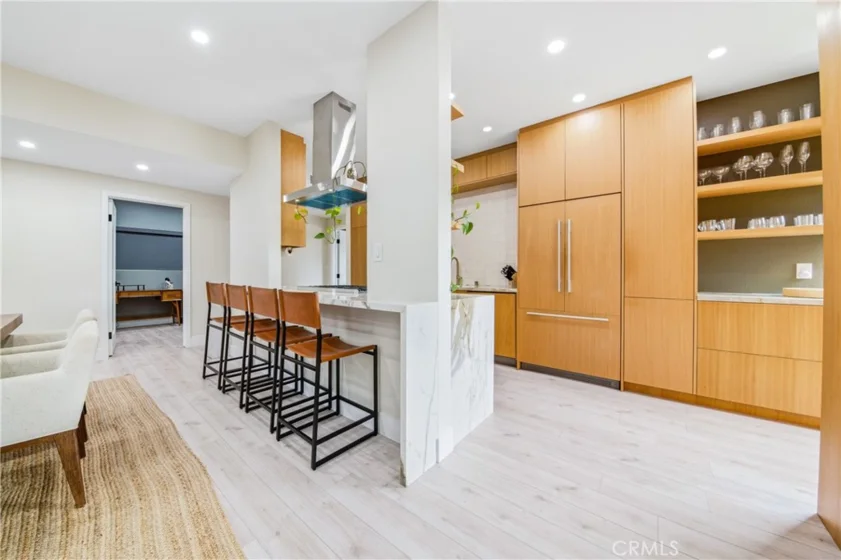 832 Palm Avenue #201 photo 2