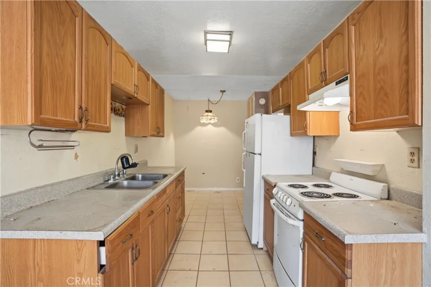 2386 E Del Mar Boulevard #112 photo 4